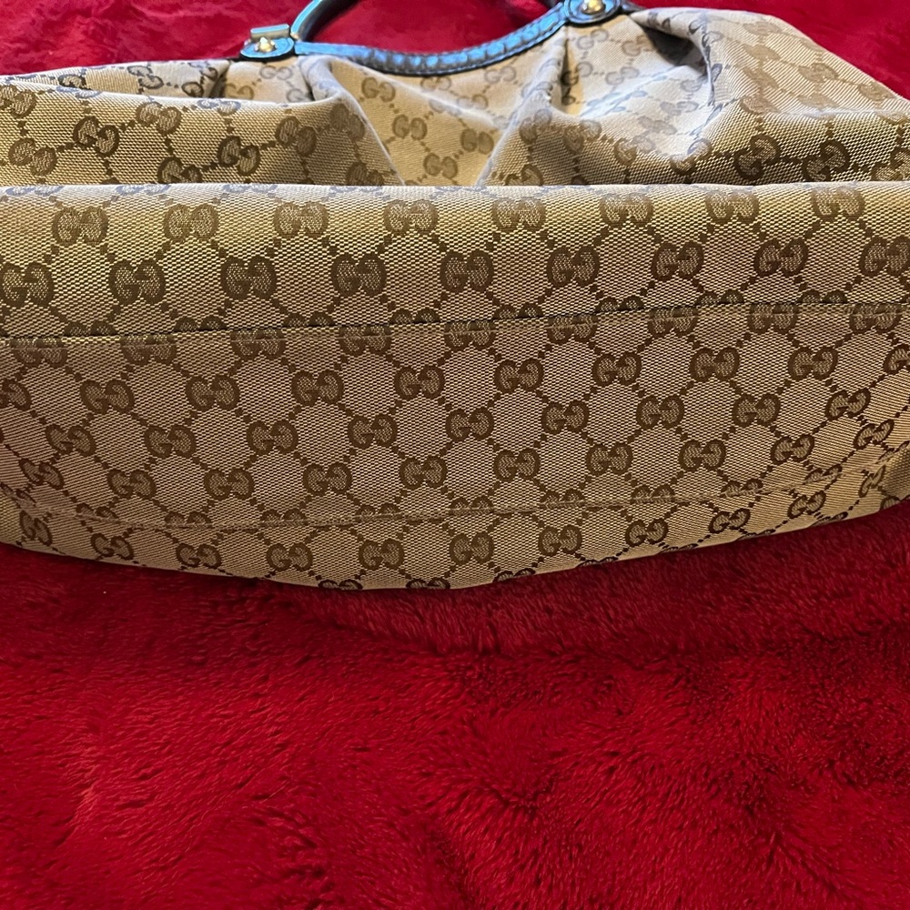 Gucci Bag - Picture 4 of 7